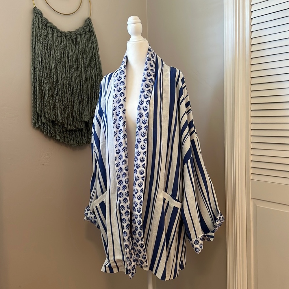 Anthropologie reversible Kimono